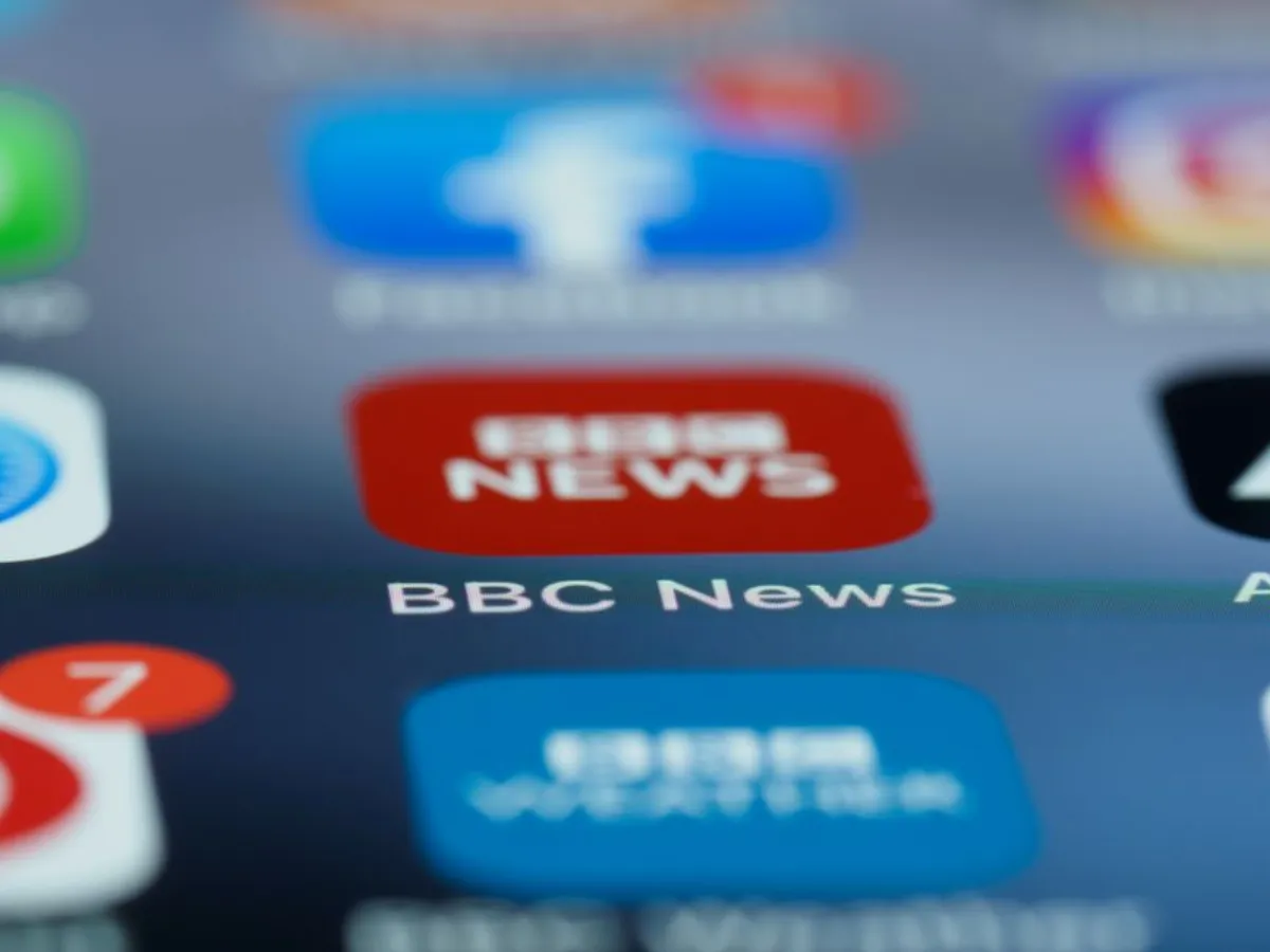 news phone