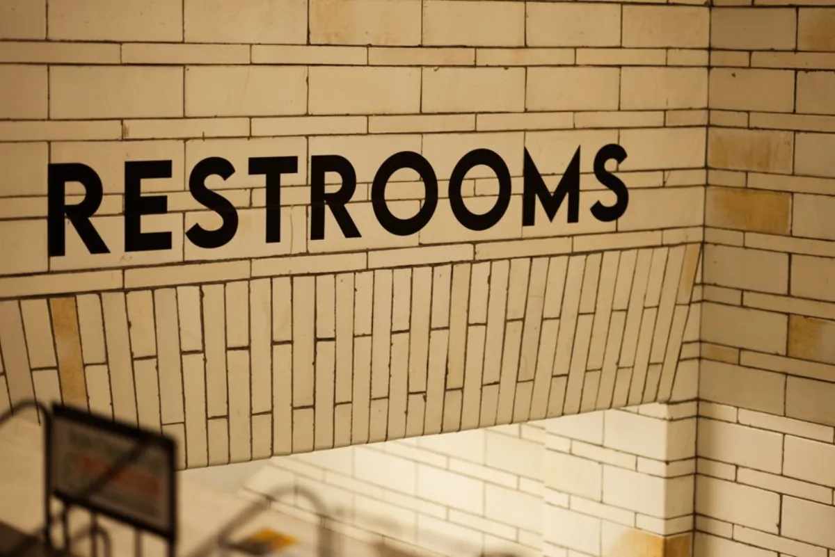 restroom sign